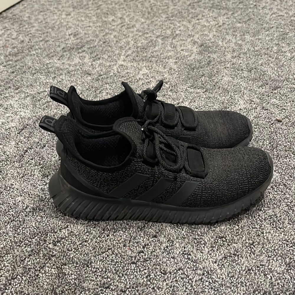 Size 10 adidas